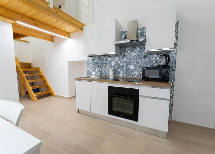 Home Spezzano 21